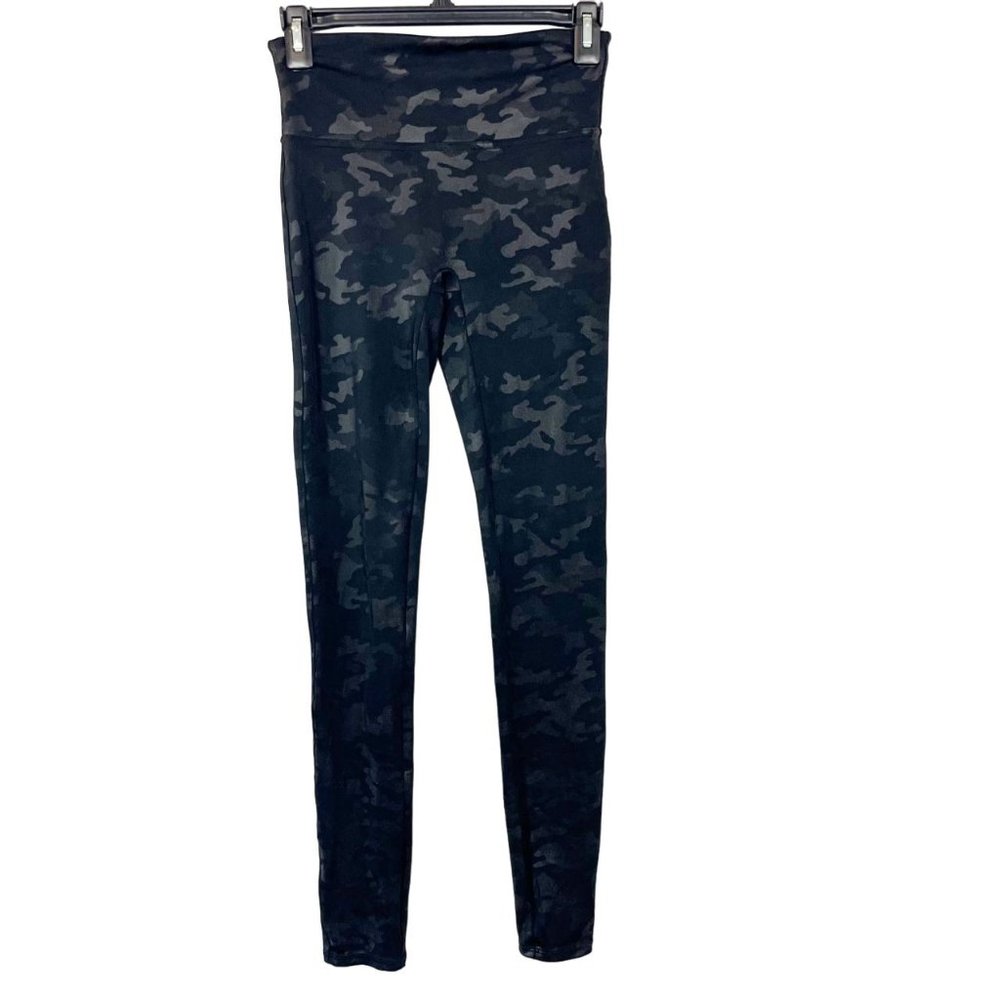Spanx‎ Black Faux Leather Camo Full Length Leggings - Size Small
